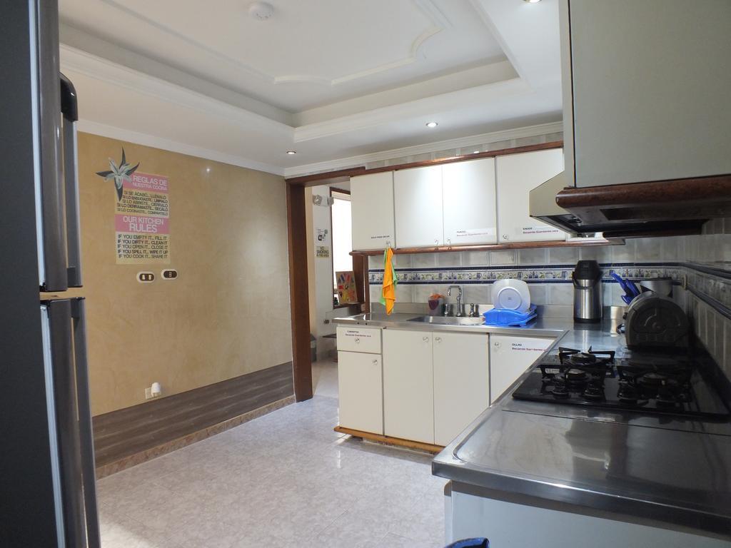 Hostal Casa Paraiso 메딜린 외부 사진