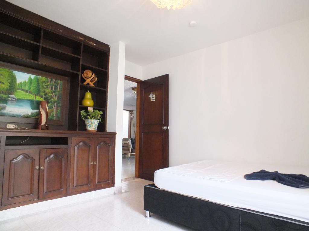 Hostal Casa Paraiso 메딜린 객실 사진