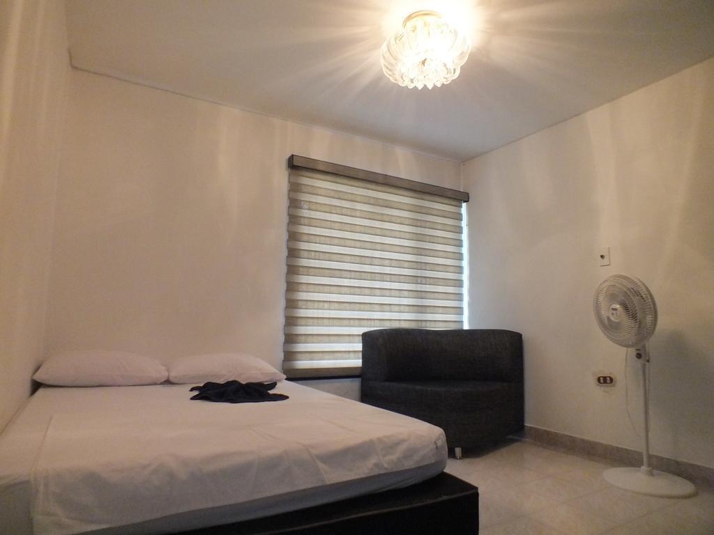 Hostal Casa Paraiso 메딜린 객실 사진