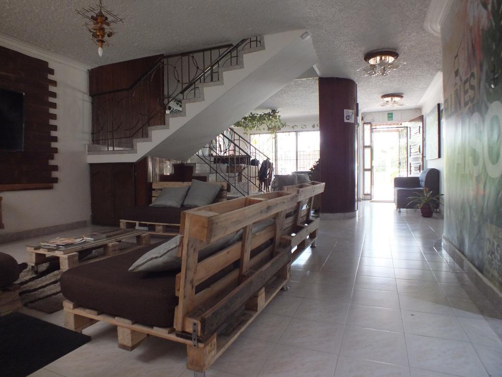 Hostal Casa Paraiso 메딜린 외부 사진