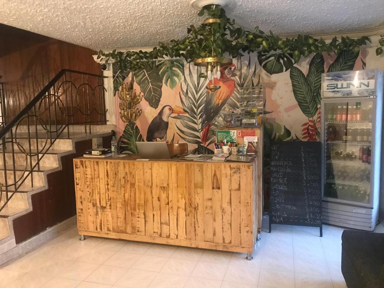Hostal Casa Paraiso 메딜린 외부 사진