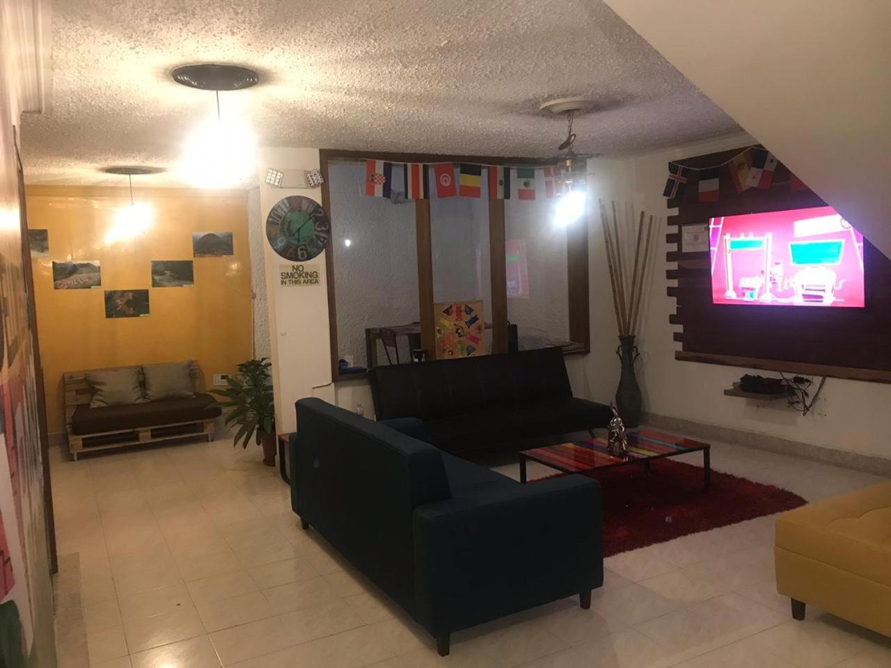 Hostal Casa Paraiso 메딜린 외부 사진